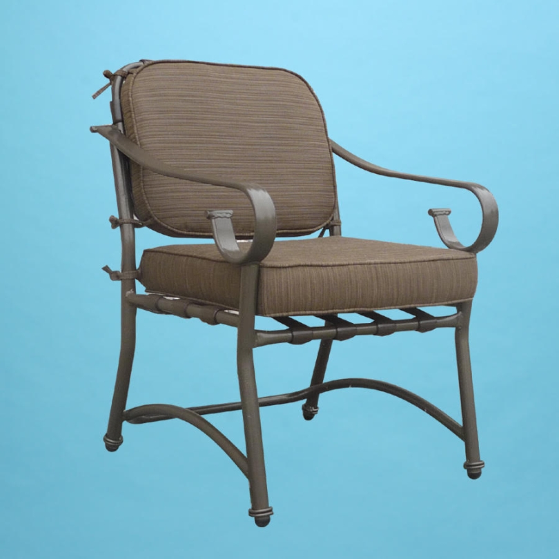 Cushion chair with flat arms